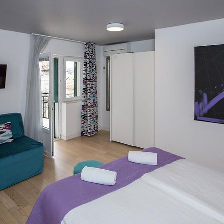 Pansion Kamenar 2 Hotel Primošten Buitenkant foto